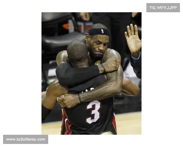 NBA主场氛围解析:激情与狂热的背后,球迷文化与赛事体验的完美融合 NBA主场氛围解析:激情与狂热的背后,球迷文化与赛事体验的完美融合